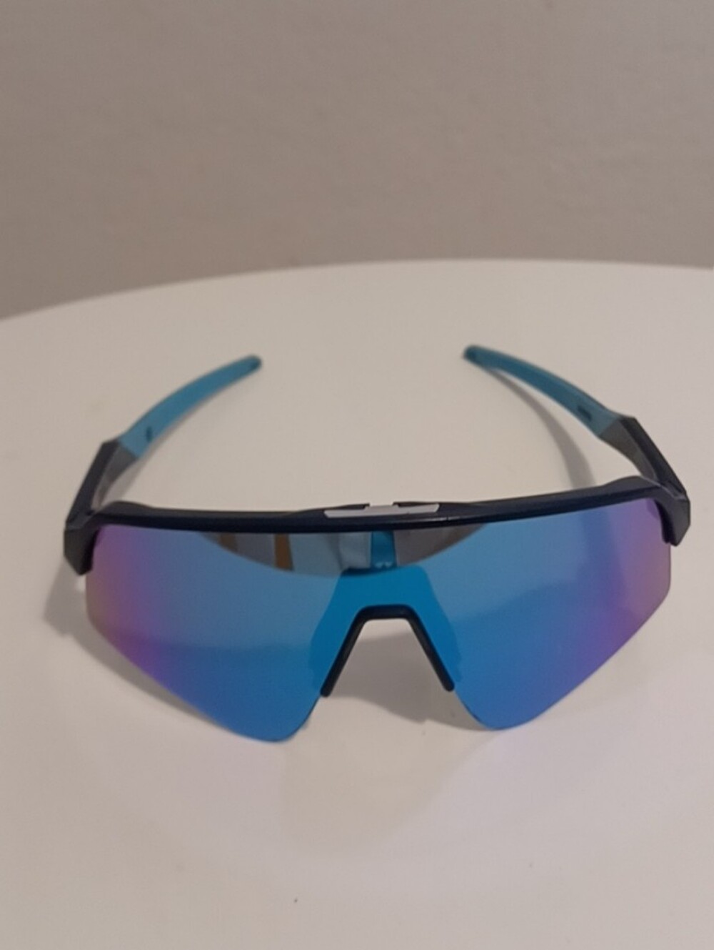 Oakley Sutro Lite Sport sunglasses